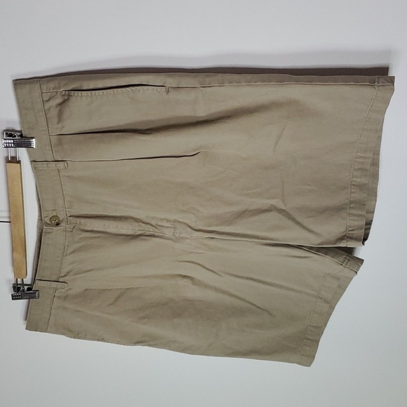 IZOD tan 40" waist shorts - Picture 2 of 7